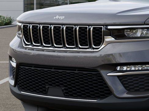 New 2025 Jeep Grand Cherokee Limited w/ Trailer Tow Package image 19