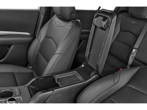 Used 2024 Cadillac XT4 Premium Luxury w/ Technology Package AWD/4WD image 17