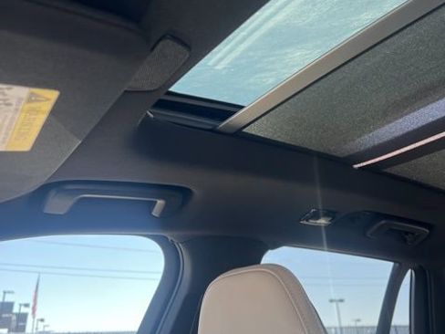 New 2026 Volvo XC90 B5 Core w/ Protection Package Premier image 20