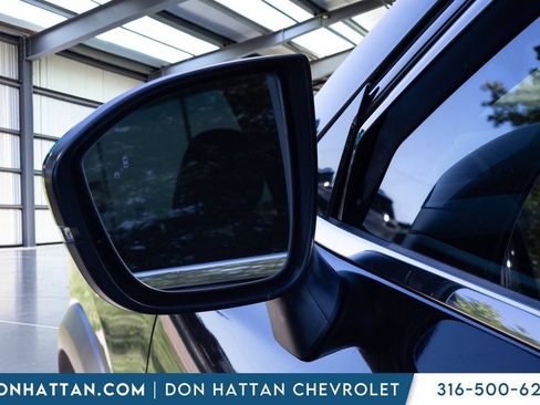 Used 2023 Nissan Pathfinder SL AWD/4WD image 29