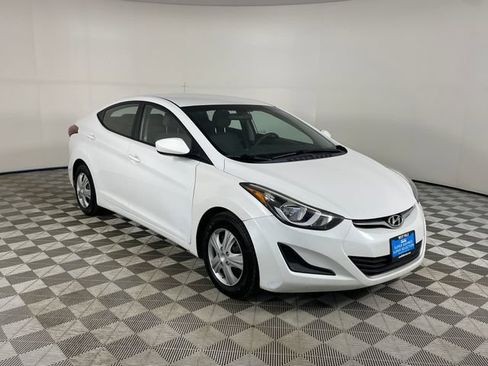 Used 2016 Hyundai Elantra SE FWD image 16
