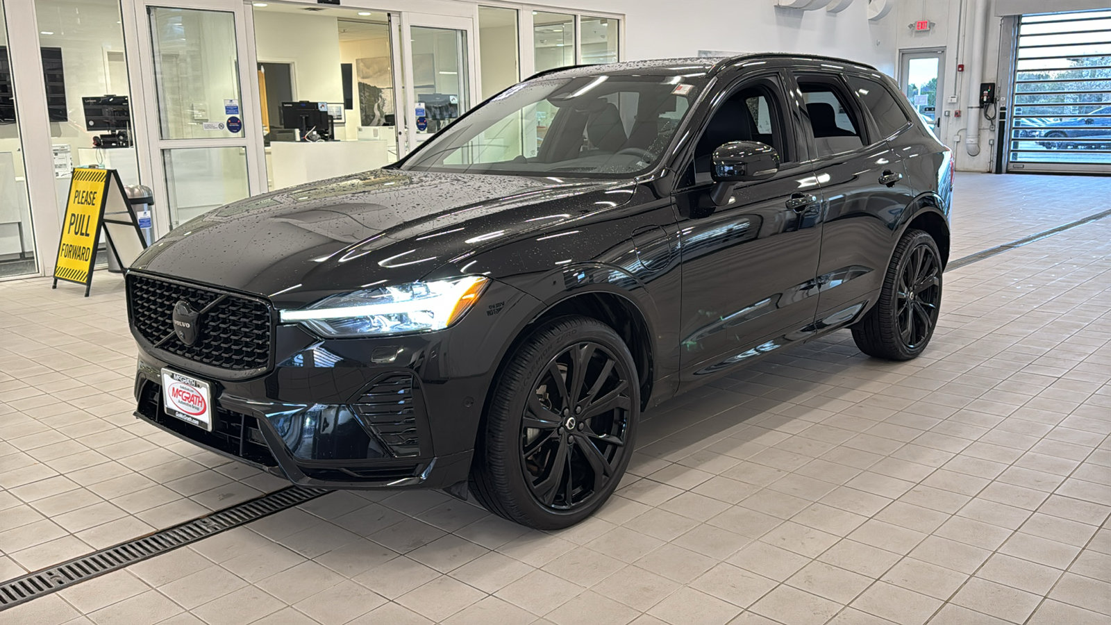 Used 2024 Volvo XC60 T8 Ultimate AWD/4WD image 9