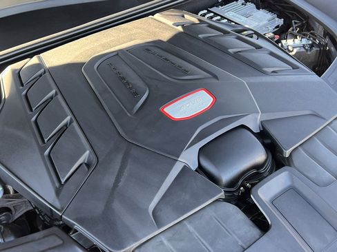 Used 2023 Porsche Cayenne Turbo GT image 39