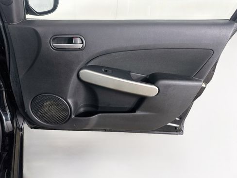 Used 2014 MAZDA MAZDA2 Touring FWD image 29