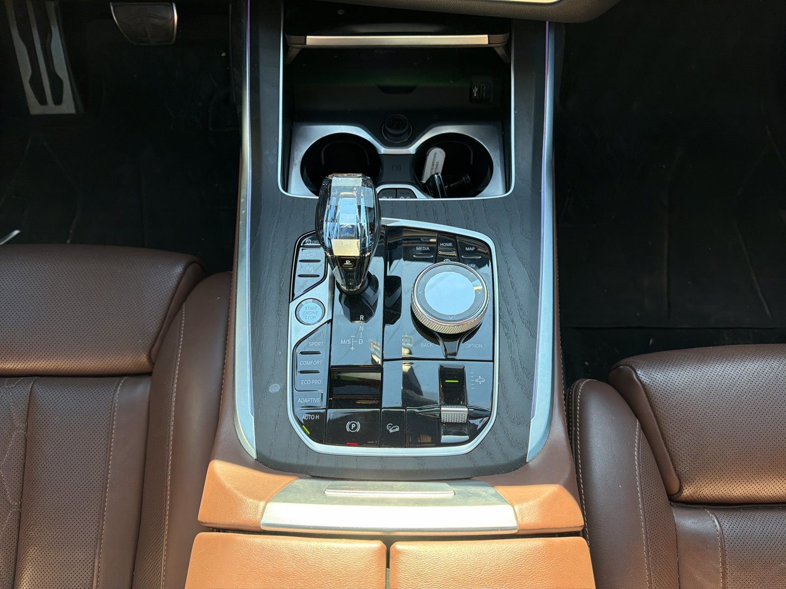 Used 2022 BMW X7 xDrive40i w/ M Sport Package AWD/4WD image 17