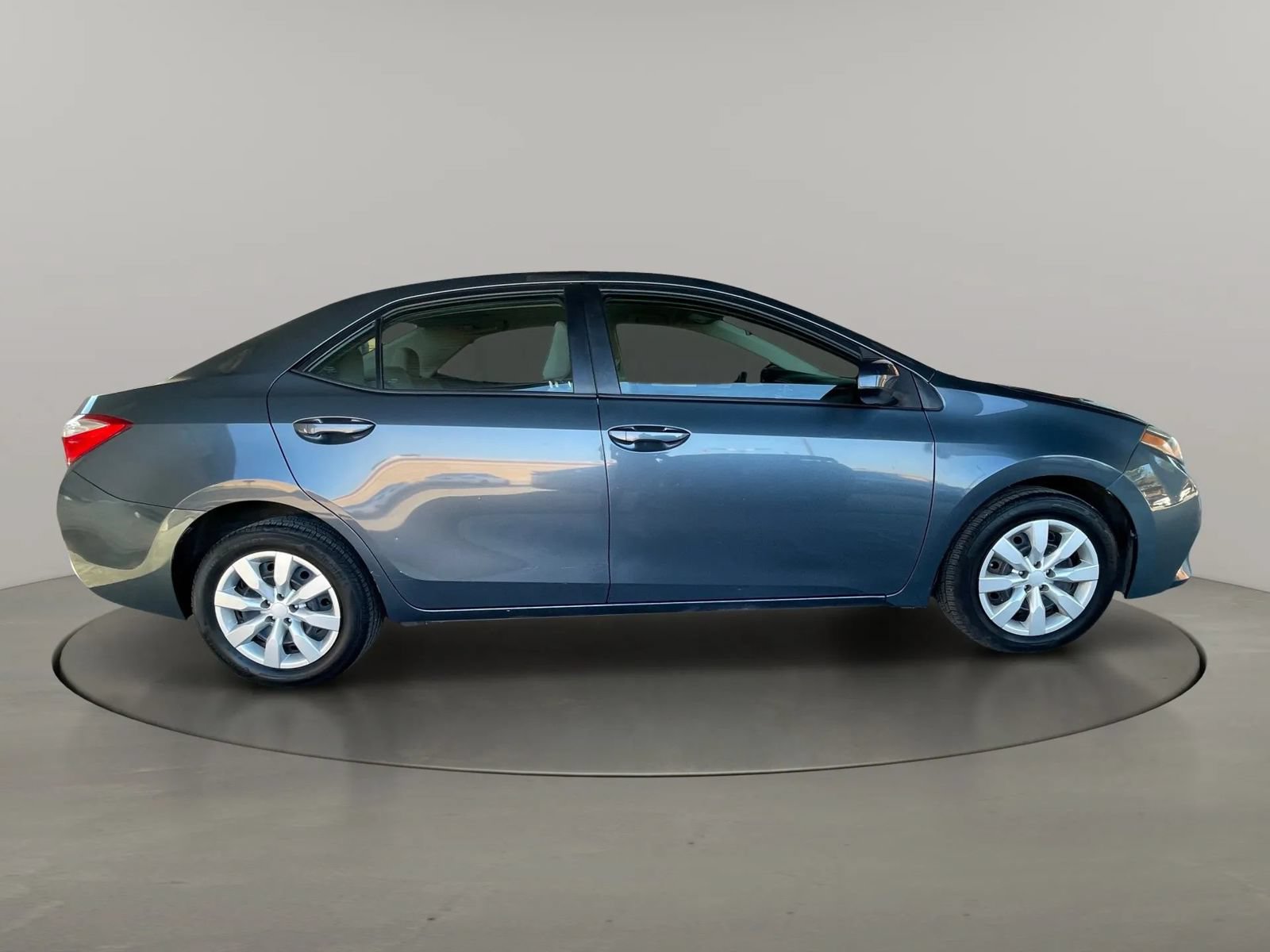 Used 2014 Toyota Corolla LE FWD image 6