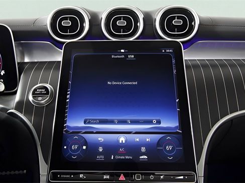 Used 2023 Mercedes-Benz GLC 300 GLC 300 4MATIC w/ Leatherette, image 21