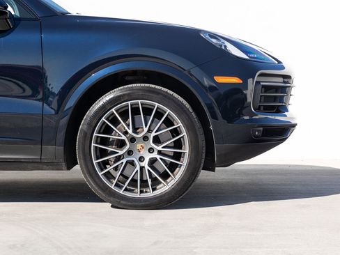 Certified 2023 Porsche Cayenne image 11