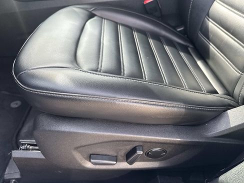 Certified 2023 Ford Edge SEL image 21