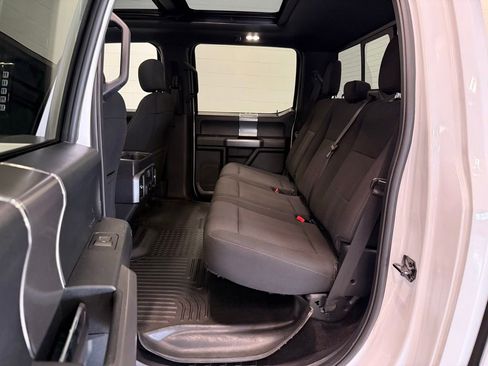 Used 2017 Ford F150 XLT w/ Equipment Group 302A Luxury AWD/4WD image 14