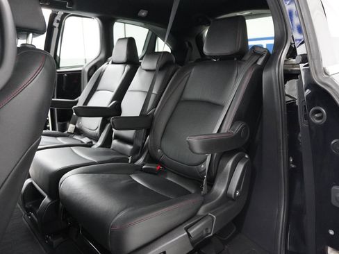 Used 2025 Honda Odyssey Sport-L image 37