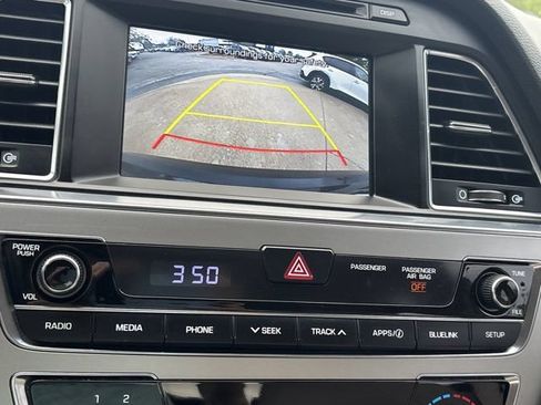 Used 2016 Hyundai Sonata SE FWD image 28
