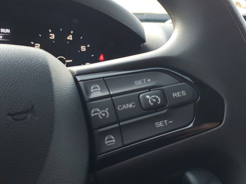 Used 2025 RAM ProMaster 2500 w/ Convenience Group image 12