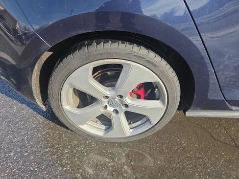 Used 2017 Volkswagen GTI S image 23