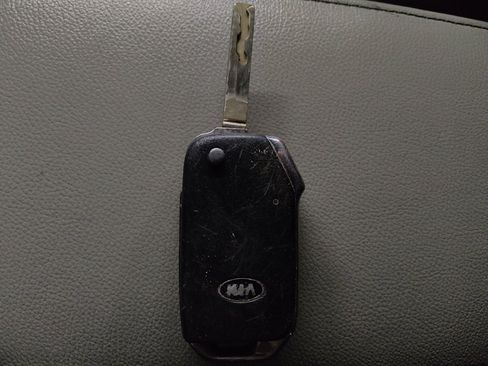 Used 2020 Kia Soul LX image 32