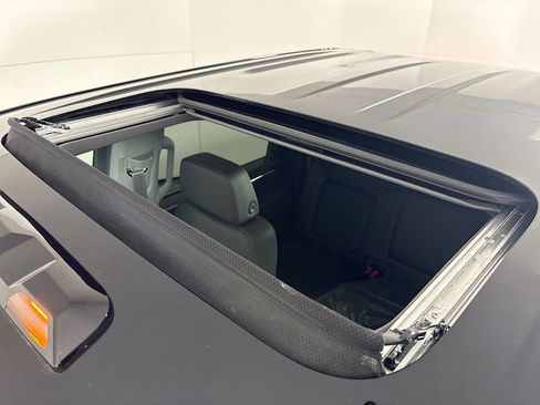 New 2025 GMC Sierra 3500 SLT w/ SLT Premium Package image 22