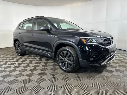 Used 2024 Volkswagen Taos S image 2