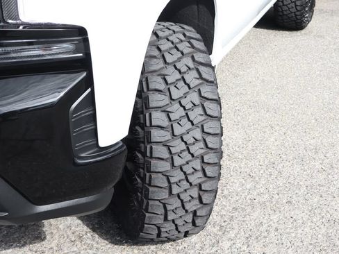 Used 2022 Chevrolet Silverado 1500 LT Trail Boss w/ Bed Protection Package AWD/4WD image 53