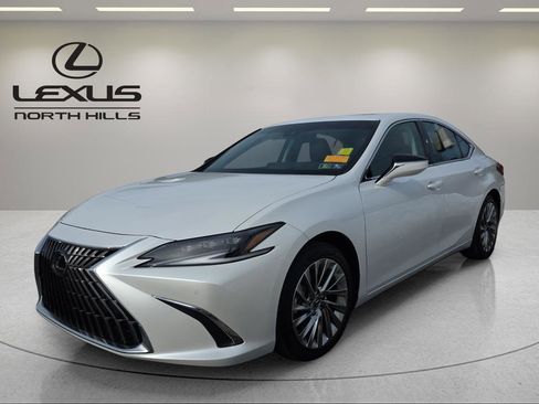 Used 2023 Lexus ES 300h w/ Accessory Package (Z2) image 1