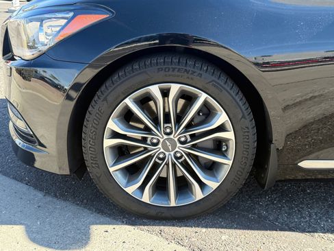 Used 2017 Genesis G80 3.8 w/ Option Group 02 image 9