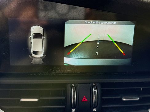 Used 2019 Alfa Romeo Giulia Base image 19