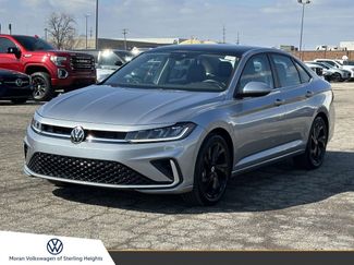 Certified 2025 Volkswagen Jetta SE w/ Sunroof Package 360° Tour