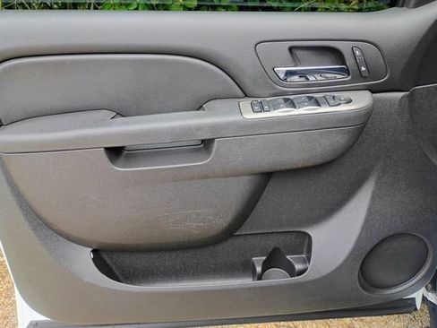 Used 2014 Chevrolet Tahoe LT w/ Suspension Package, Off-Road image 20