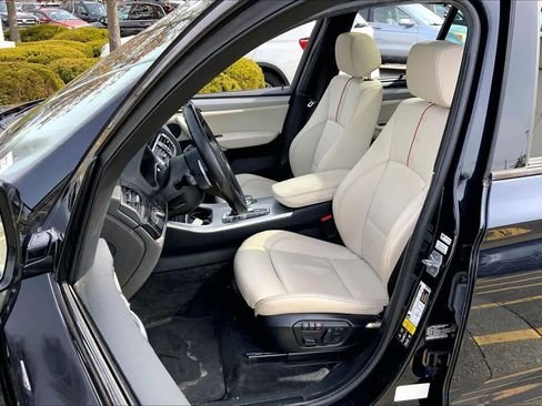 Used 2017 BMW X3 xDrive28i image 8