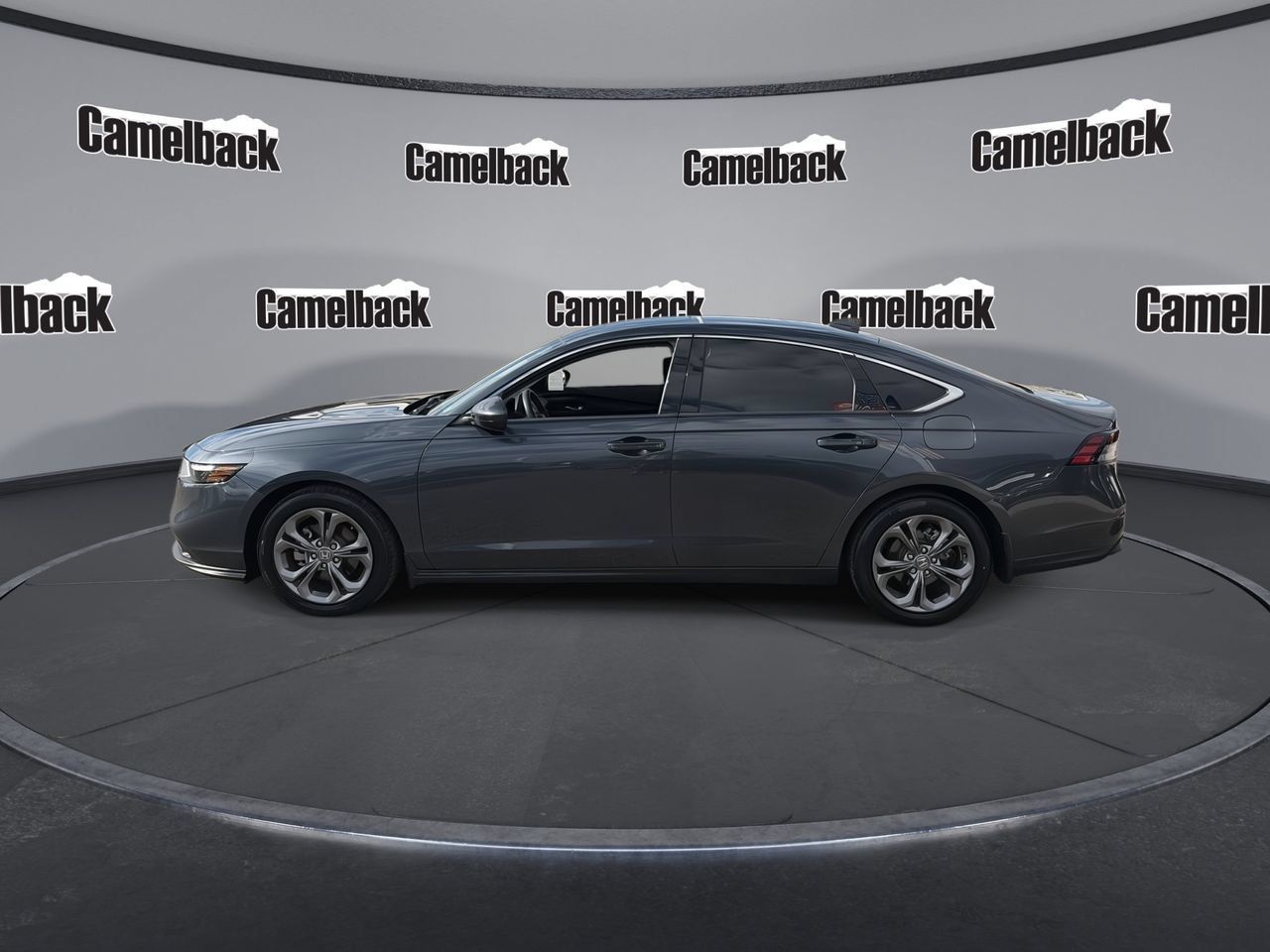 Used 2024 Honda Accord EX image 4