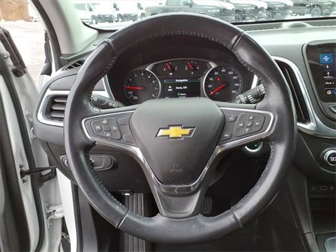Used 2019 Chevrolet Equinox LT w/ Sun & Navigation Package image 17