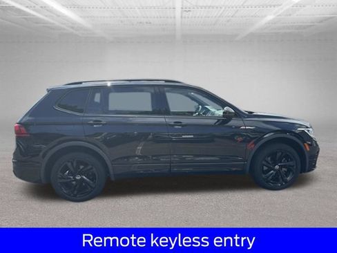 Used 2023 Volkswagen Tiguan SE R-Line AWD/4WD image 12
