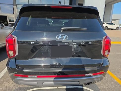 Used 2024 Hyundai Palisade SEL w/ Premium Package image 5