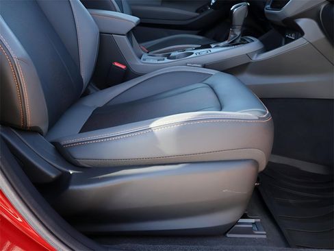 Used 2024 Subaru Crosstrek 2.5i Limited w/ Crosstrek Mirror Package image 12