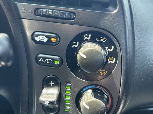 Used 2000 Honda S2000 image 6