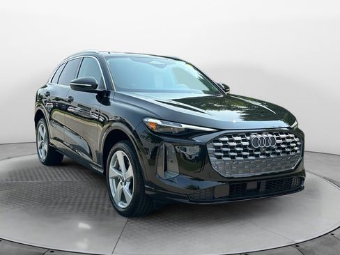 New 2025 Audi Q5 Premium Plus image 1