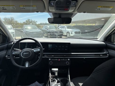 Used 2025 Hyundai Tucson SEL image 18