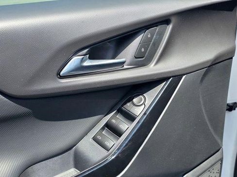 Certified 2026 Chevrolet Equinox LT FWD image 10