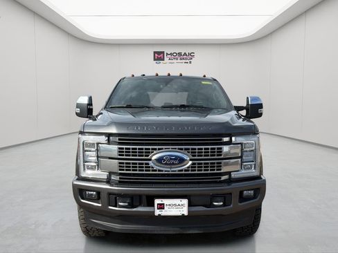 Used 2018 Ford F350 Platinum w/ Platinum Ultimate Package image 2