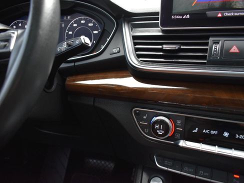 Used 2019 Audi Q5 2.0T Premium Plus AWD/4WD image 43