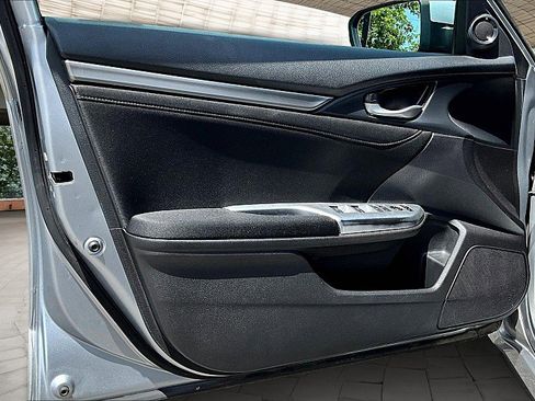 Used 2021 Honda Civic EX image 18