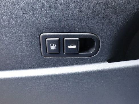 Used 2010 Hyundai Genesis 2.0T image 16