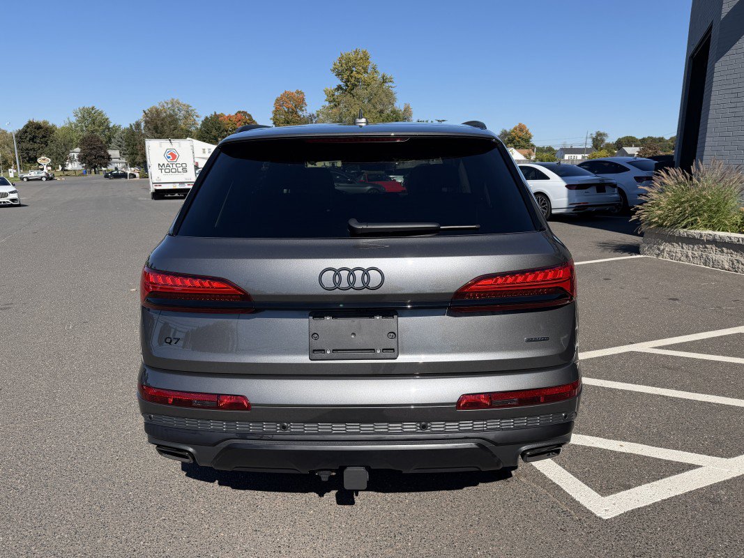 Used 2026 Audi Q7 3.0T Premium Plus w/ Premium Plus Package AWD/4WD image 9