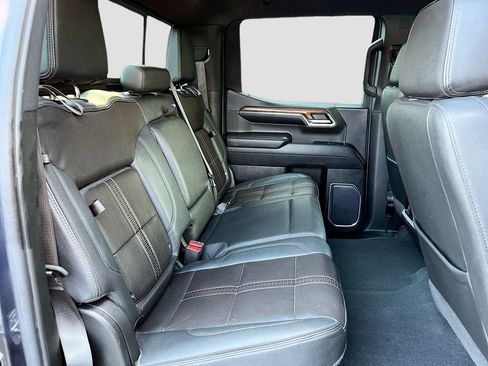 Used 2023 Chevrolet Silverado 1500 High Country AWD/4WD image 28