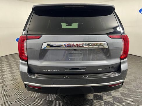 Used 2021 GMC Yukon XL SLT w/ SLT Premium Package AWD/4WD image 5