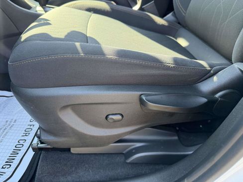 Certified 2020 Chevrolet Trax LT FWD image 15
