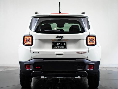 Used 2022 Jeep Renegade Trailhawk image 10