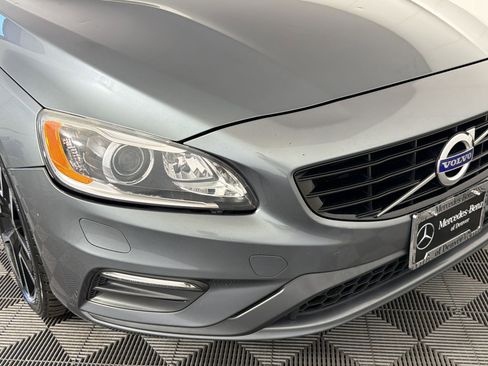 Used 2018 Volvo V60 T5 Dynamic w/ Vision Package AWD/4WD image 11