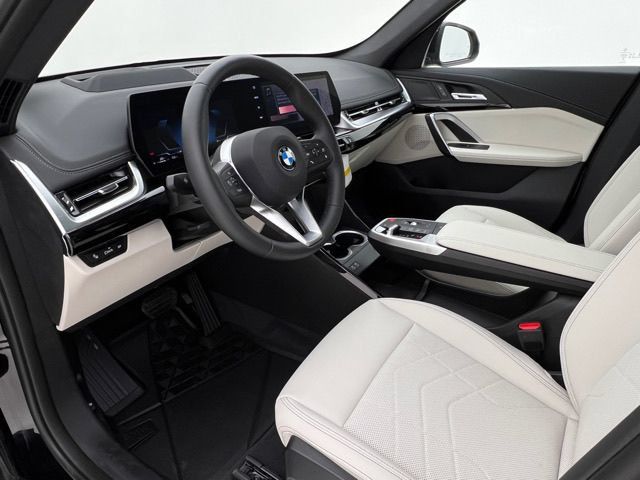 Used 2026 BMW X1 xDrive28i w/ Technology Package AWD/4WD image 10