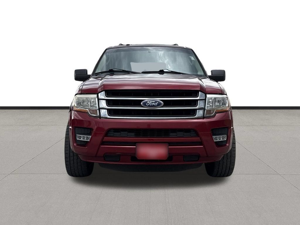 Used 2015 Ford Expedition XLT w/ Equipment Group 202A RWD image 2