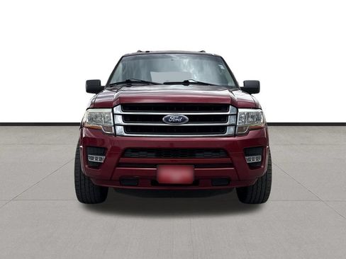 Used 2015 Ford Expedition XLT w/ Equipment Group 202A RWD image 2